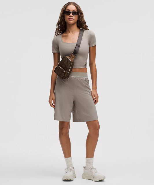 Lululemon - Everywhere Small Sling Bag