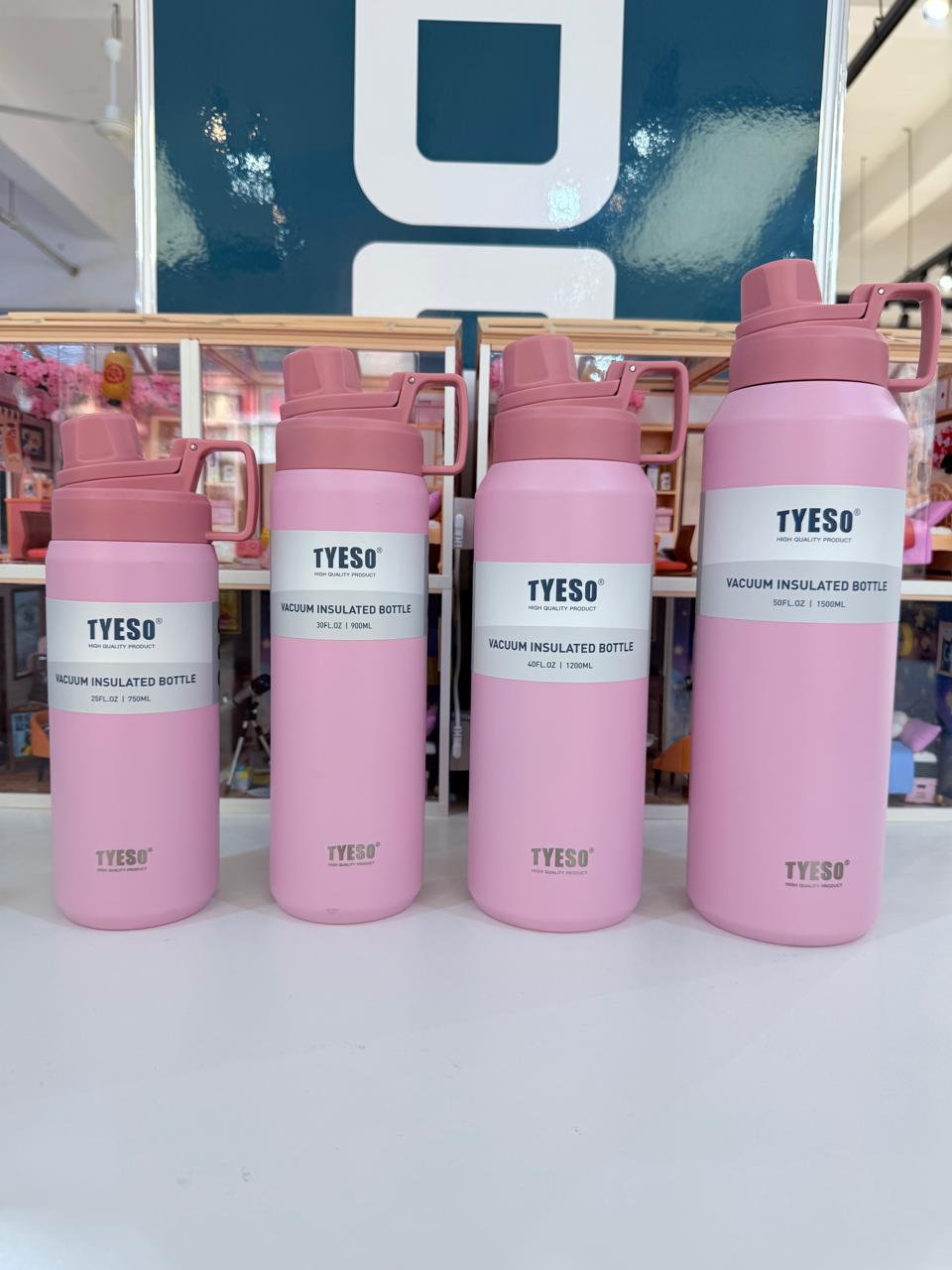 Tyeso 1500 - Vacuum Insulated Matte Bottle