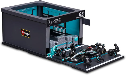 Bburago - F1 Pit Stop Mercedes W15 Pit Pass