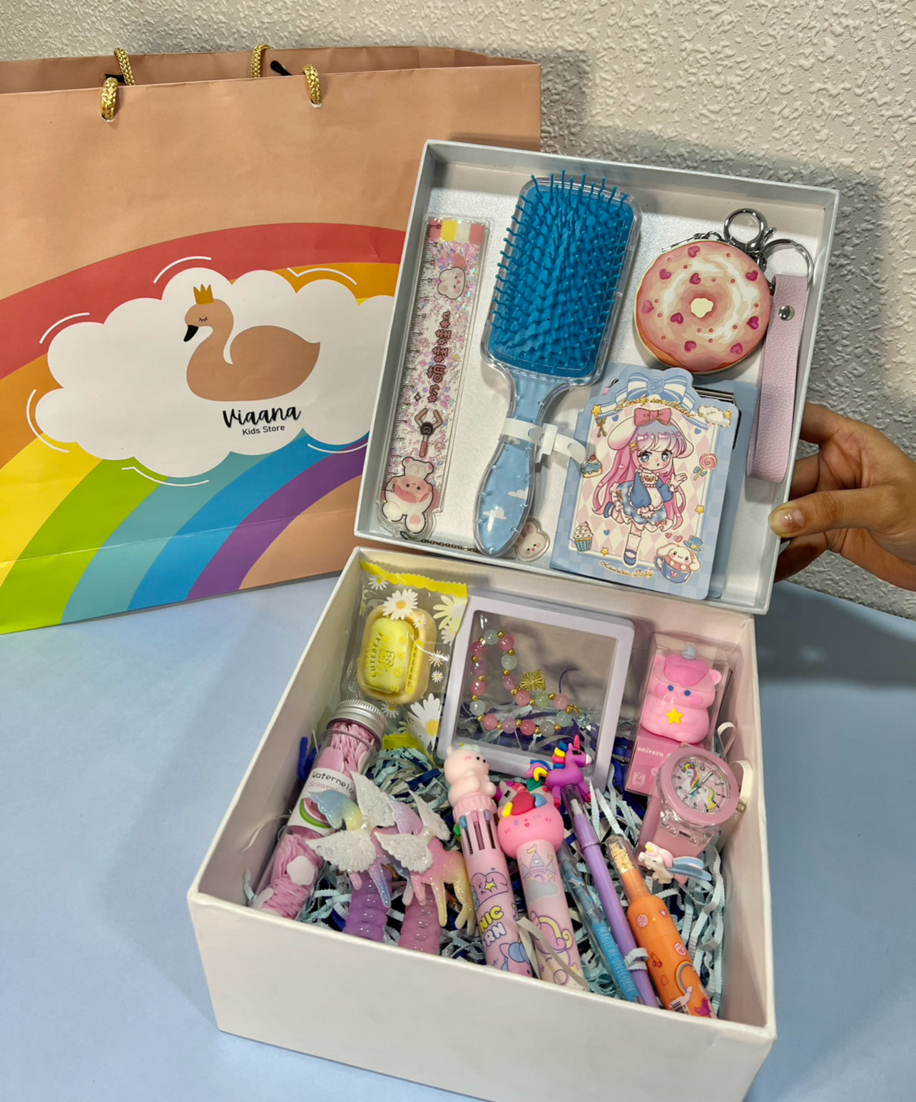 What All Sisters want - Cute Hamper