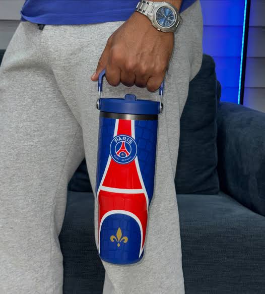 Stanley 1913 x Paris Saint-Germain IceFlow™ Flip Straw Tumbler | 30oz
