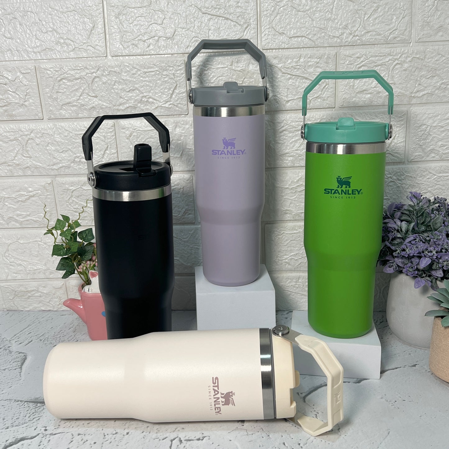 Stanley IceFlow Flip Straw Tumbler