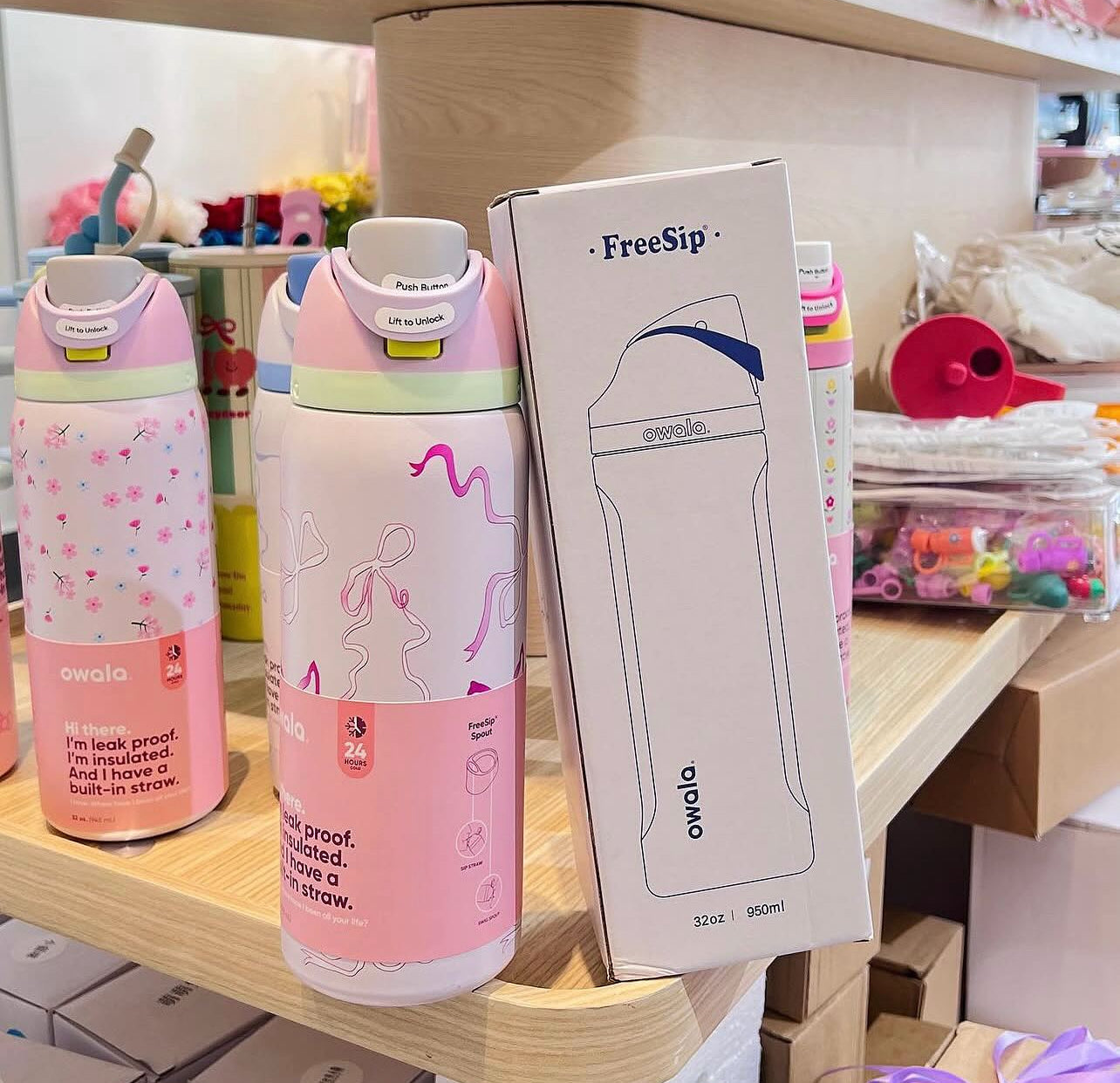 Owala Exclusive - Bow Series