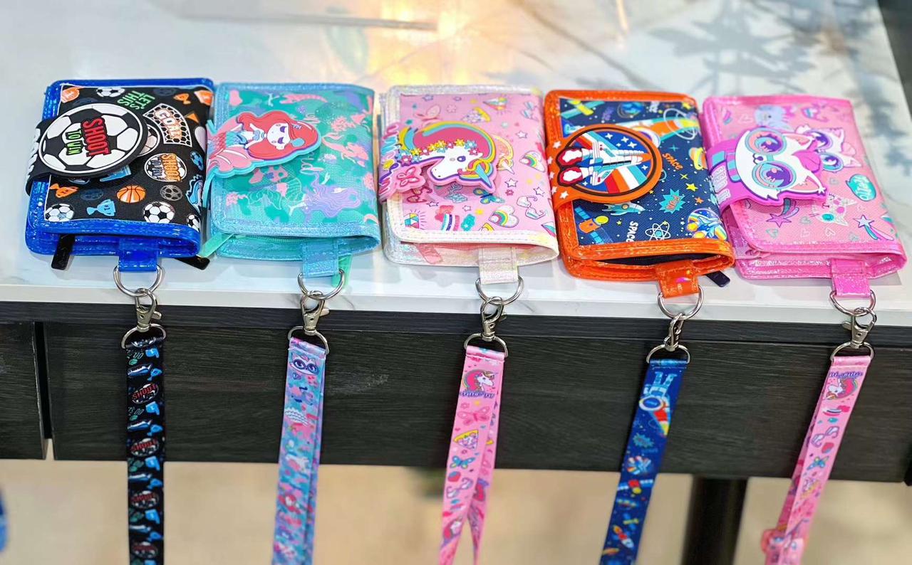Luxury Folded Wallets with Slings