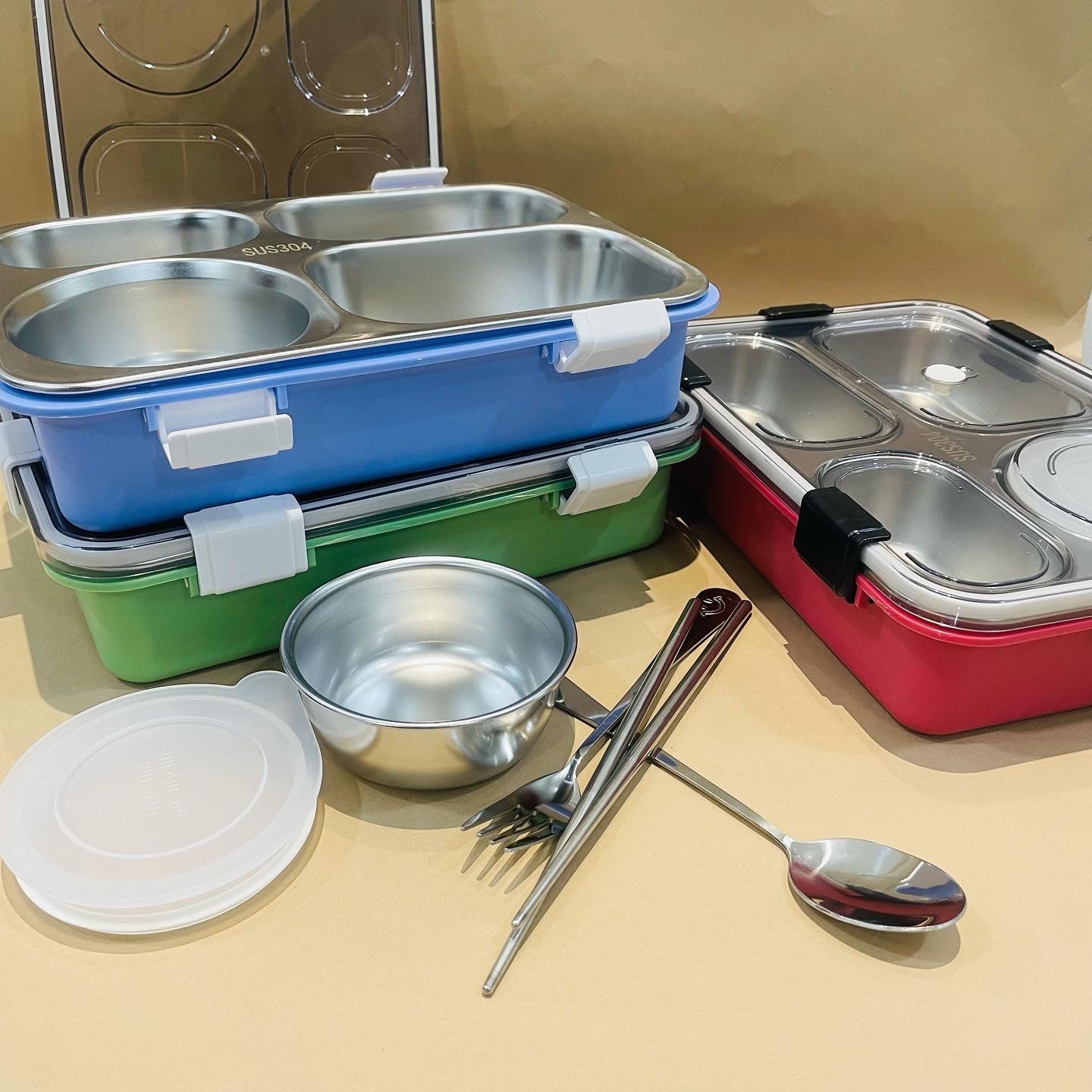4 compartments Bento Steel Lunchbox for Adults/Teenagers