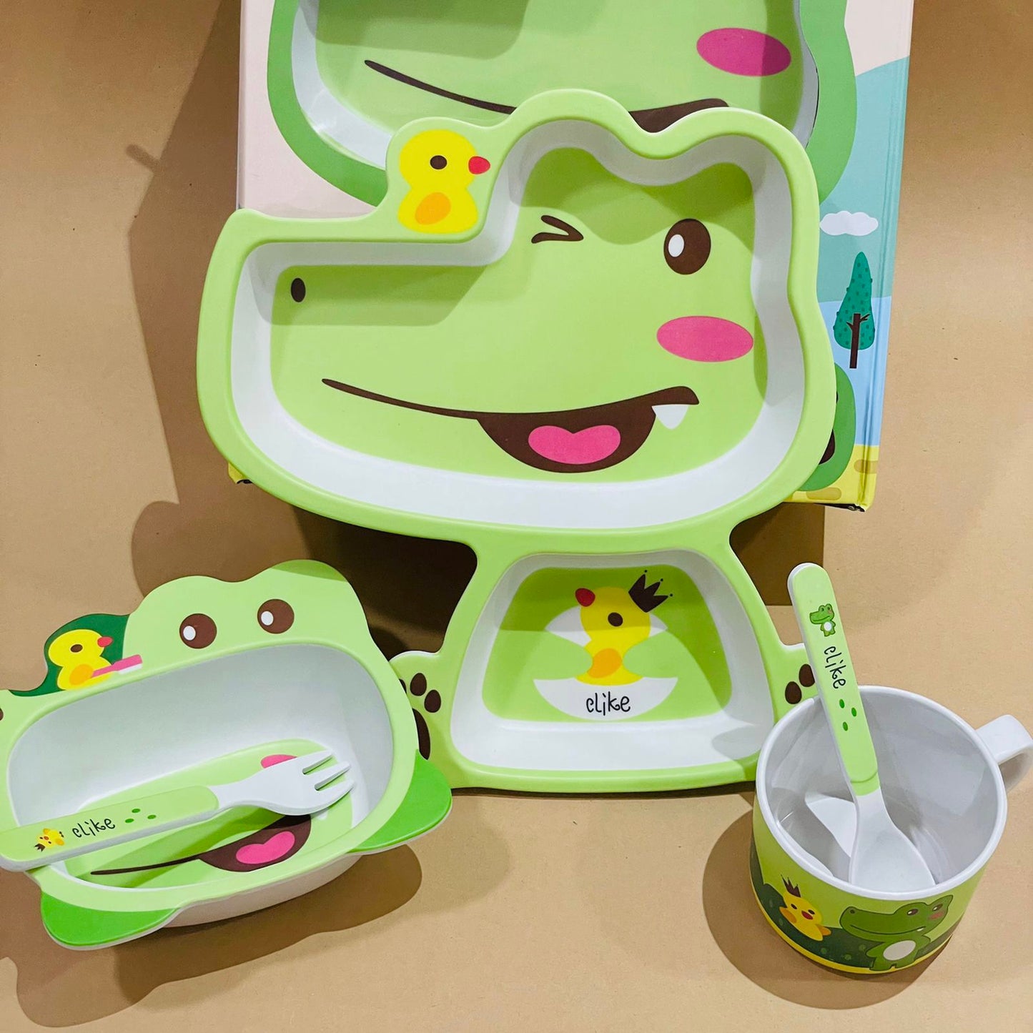 Very Cute Bamboo Dining Set