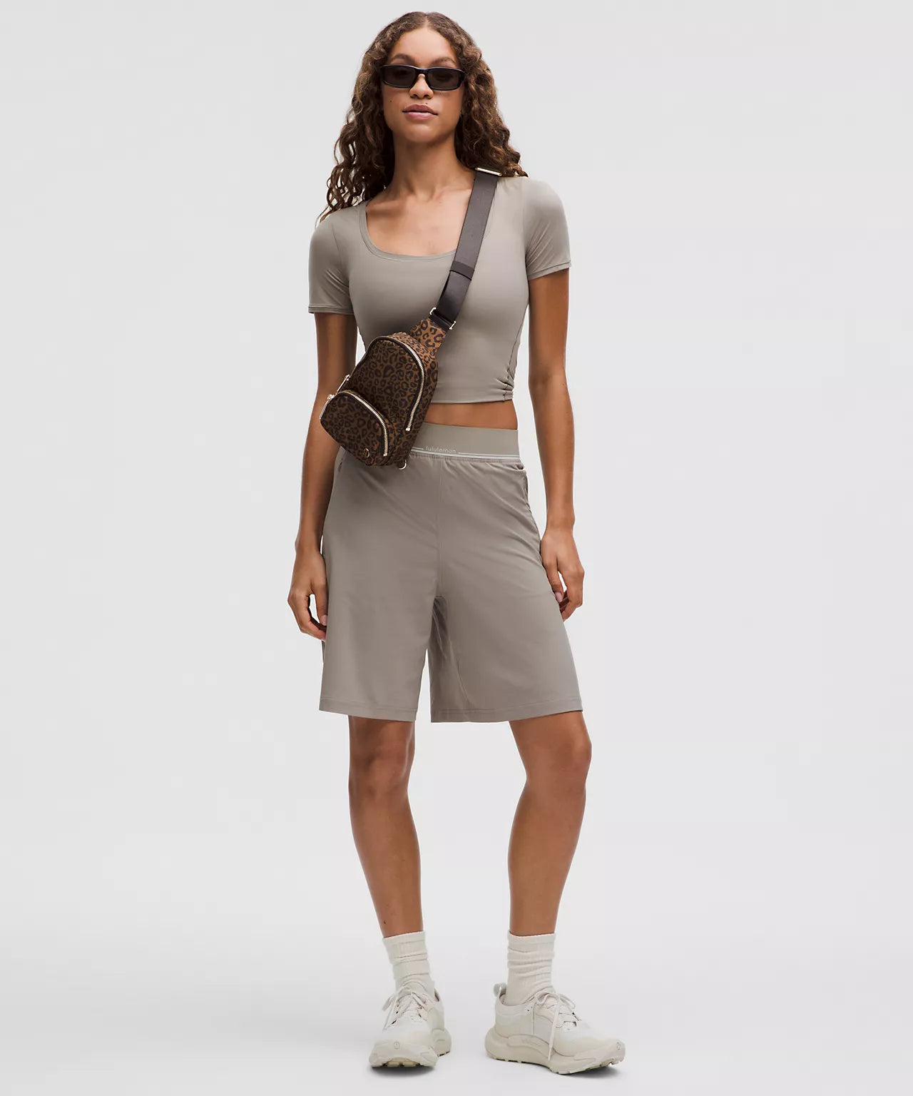 Lululemon - Everywhere Small Sling Bag