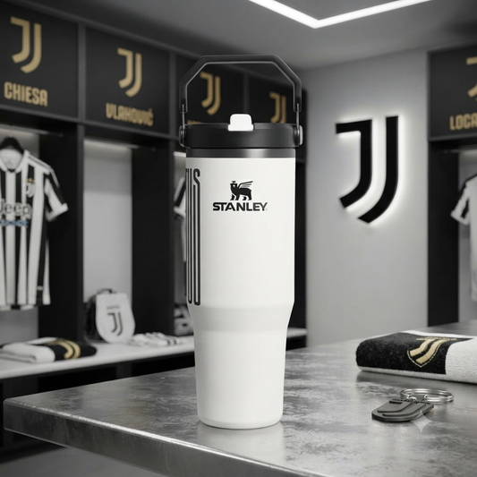 Stanley 1913 x Juventus IceFlow™ Flip Straw 2.0 Tumbler | 0.89L
