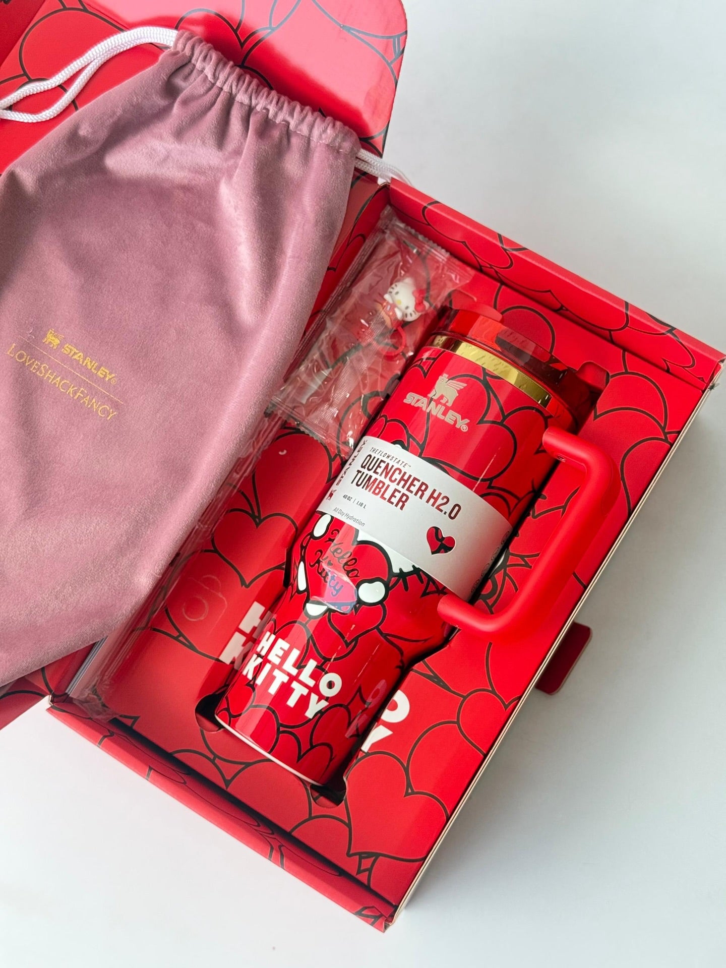 Stanley - Hello Kitty | 40oz | Limited Edition