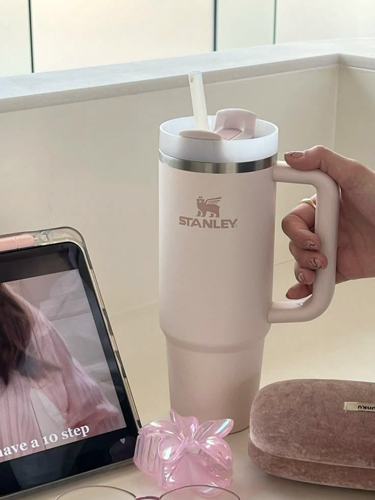 Stanley - The Quencher H2.0 Flowstate™ Tumbler | 40oz