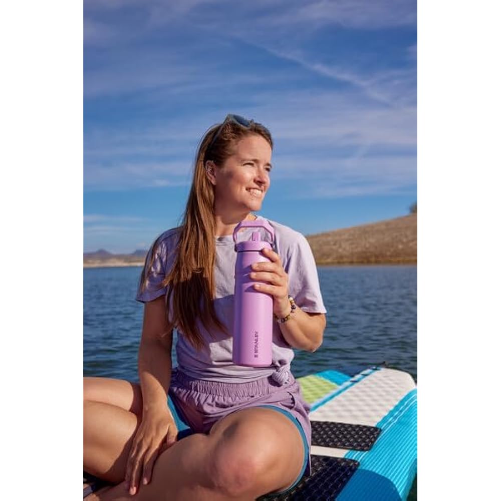 Stanley 24oz | IceFlow™ Bottle with Flip Straw Lid