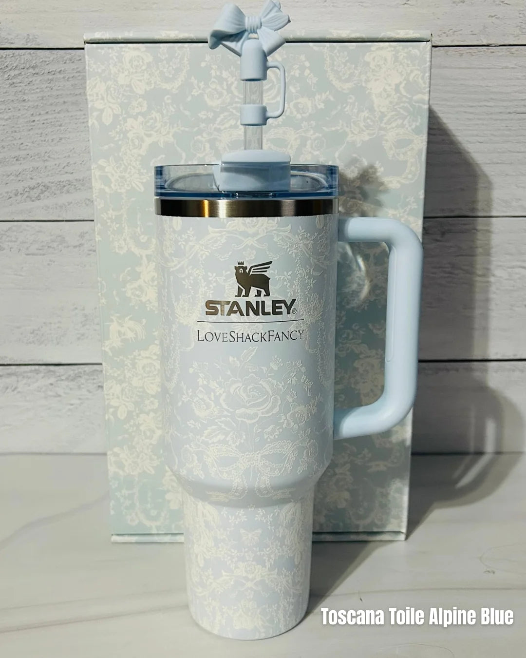 Stanley 1913 x LoveShackFancy | 40oz Holiday Quencher® H2.0 FlowState™ Tumbler