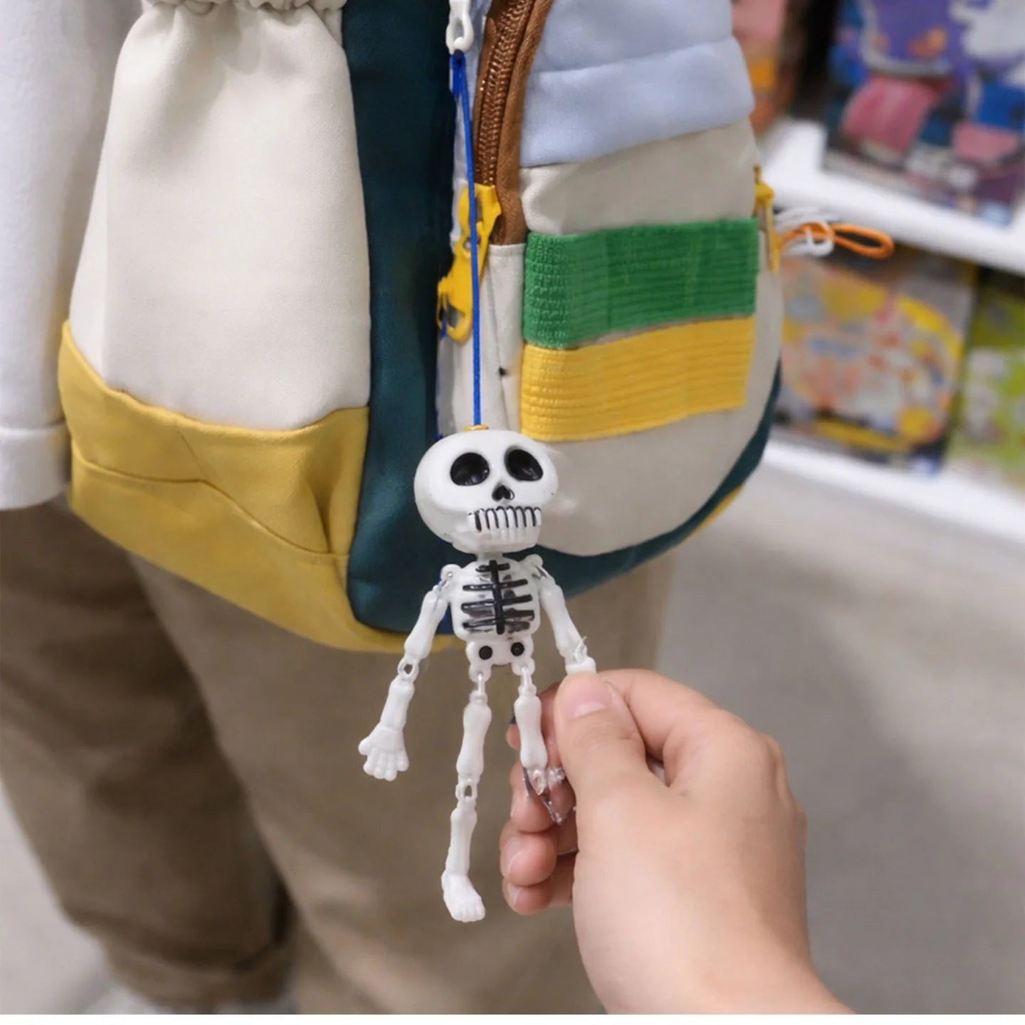 Funny Skeleton Keychain - Shaking