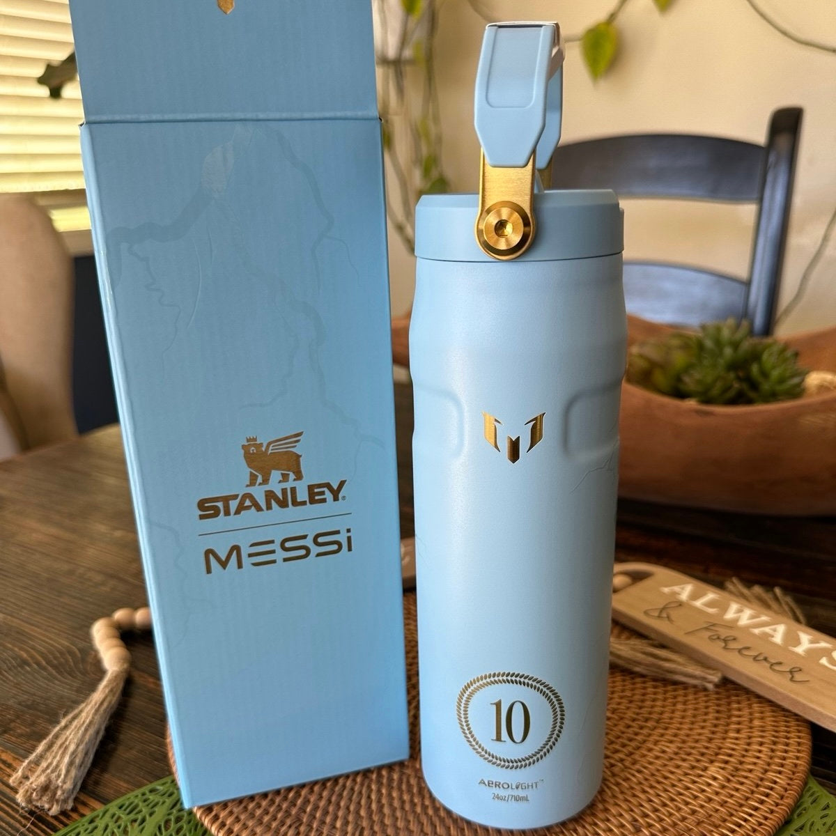 Messi x Stanley 1913 IceFlow™ Flip Straw 2.0 Bottle - Messi Striker Blue