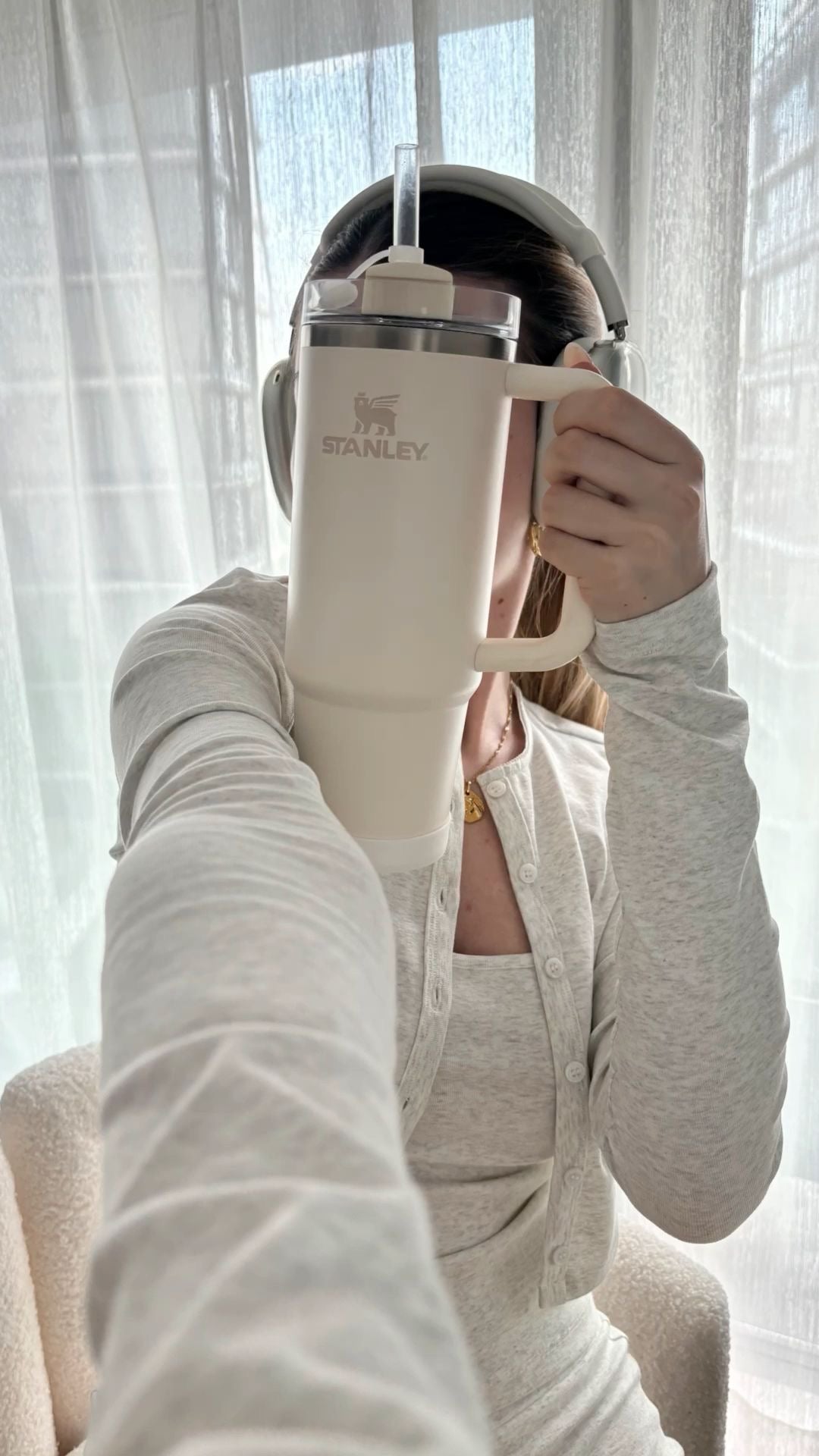 Stanley Cream - Quencher® H2.0 FlowState™ Tumbler | 1.18L