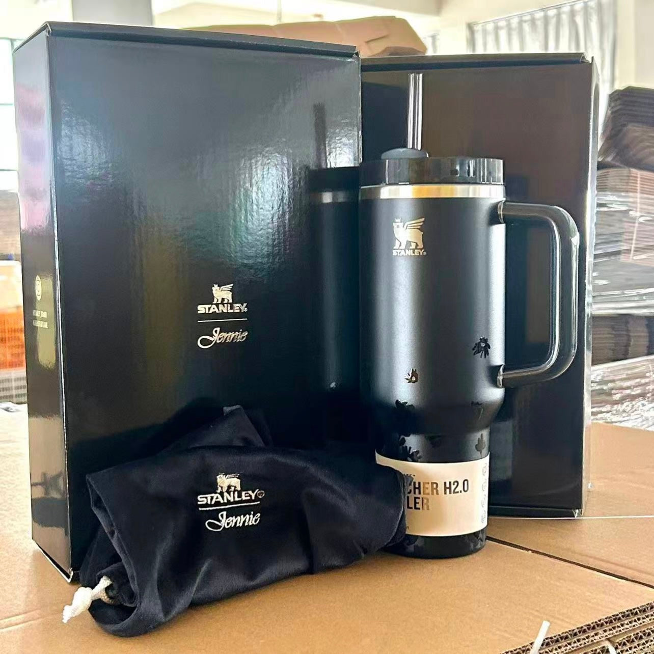 Stanley - Jannie Luxe Tumbler | The Quencher® 40 OZ