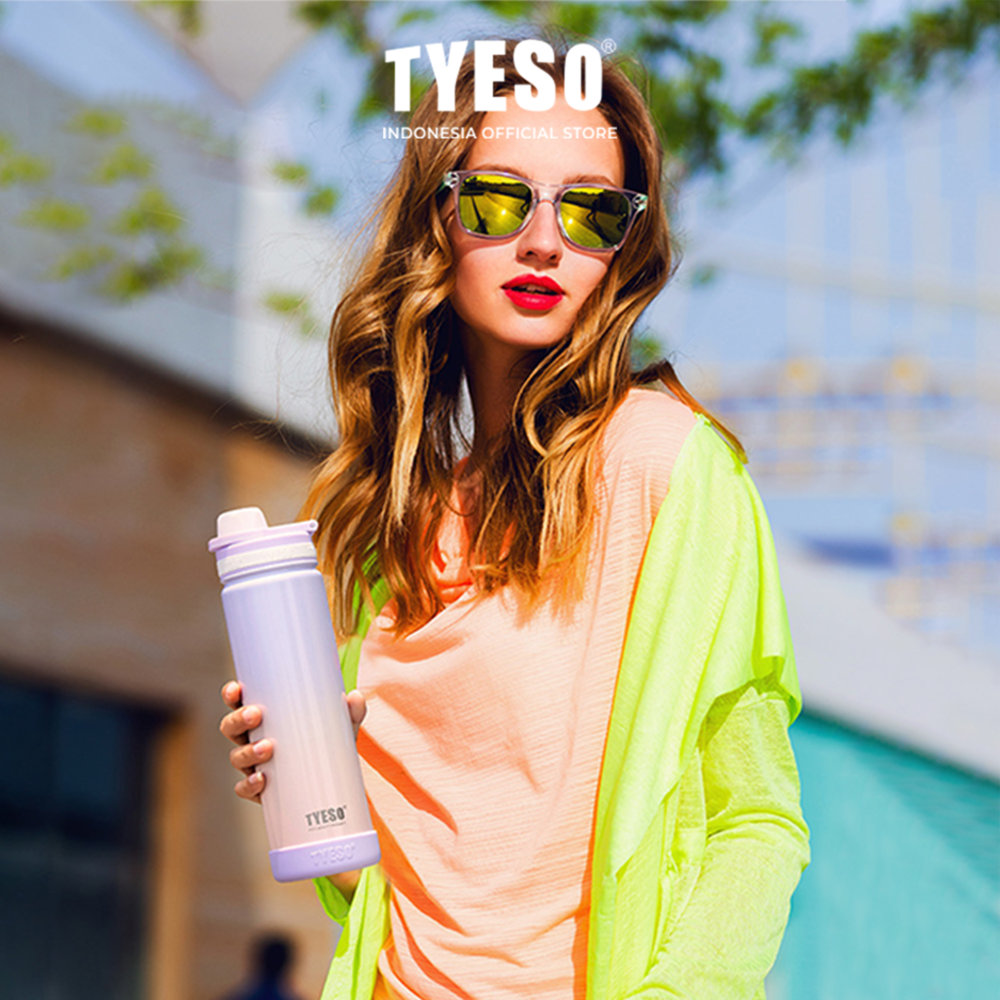 Tyeso Cosmic - 600ml Vacuum Bottle with Silicone Base