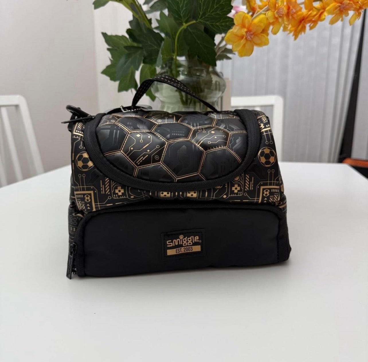 Smiggle’s Double Decker Lunch Bags