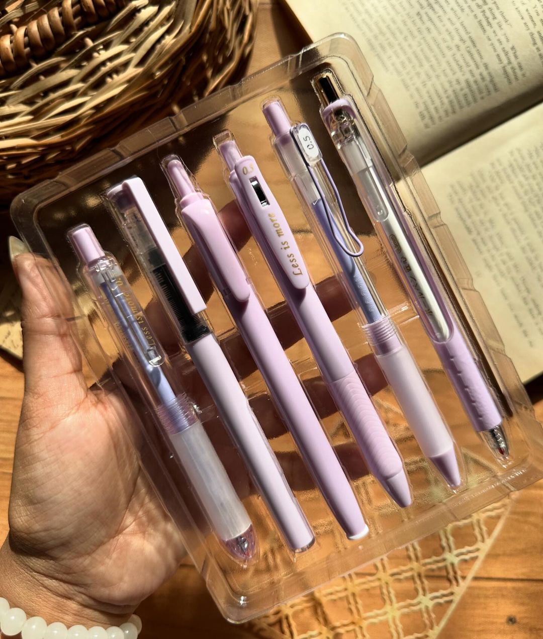 Smooth Writing - 6 Pens Gift set for Writers