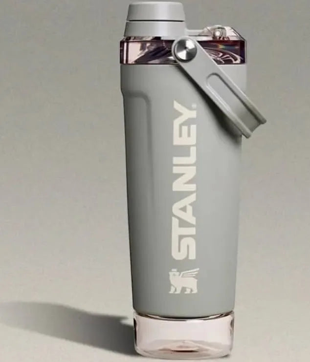 Stanley - The Activate Shaker Bottle (Pre order)