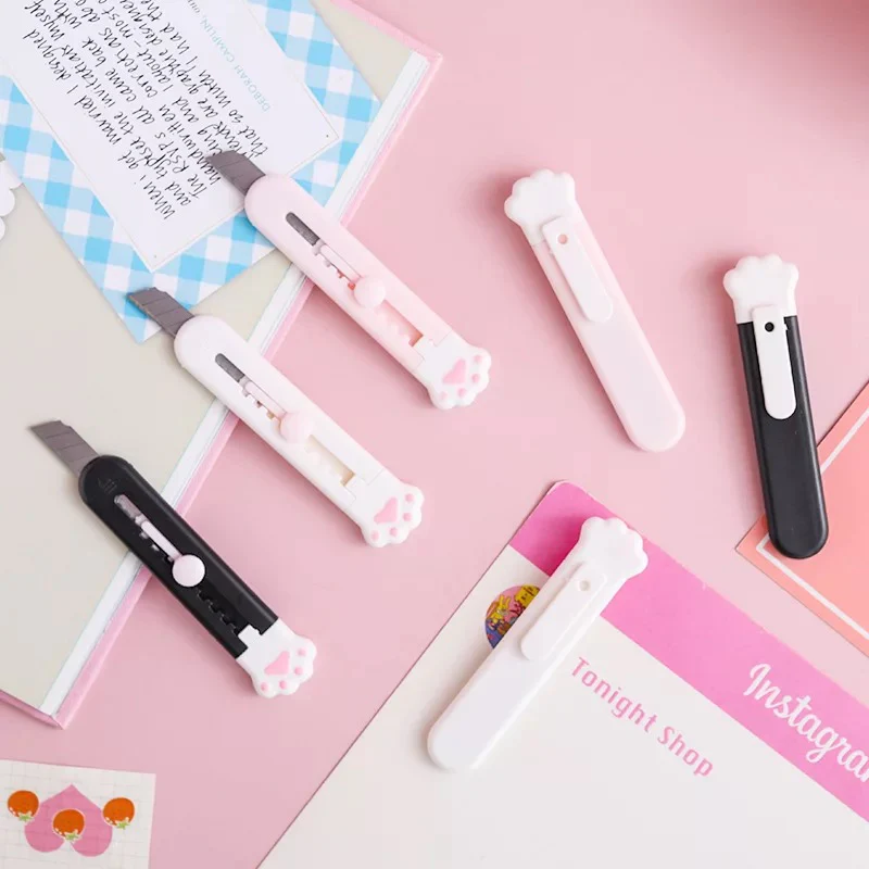 Paw Cutter - Kawaii Paper Cutter