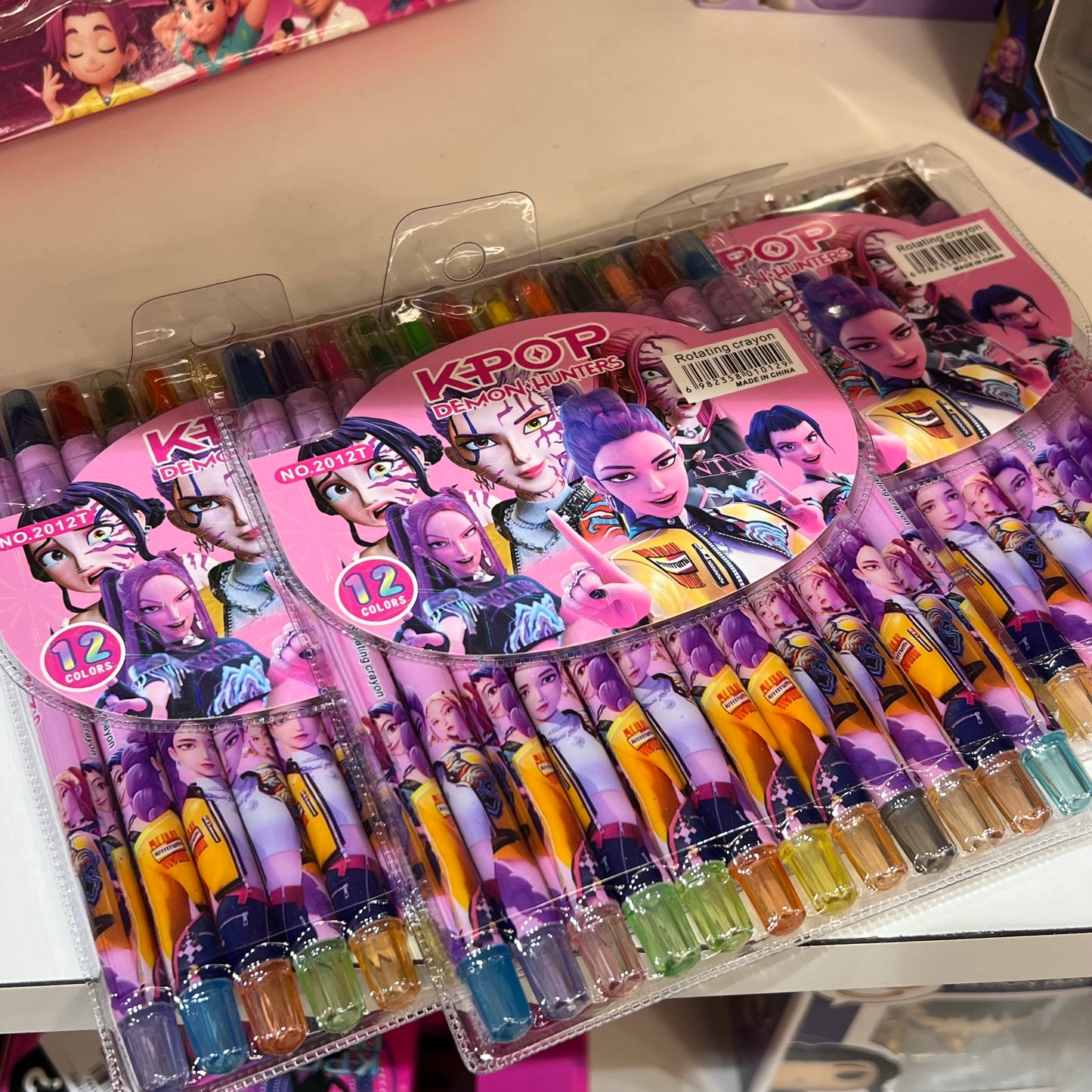K-Pop Rolling Crayons Twistable