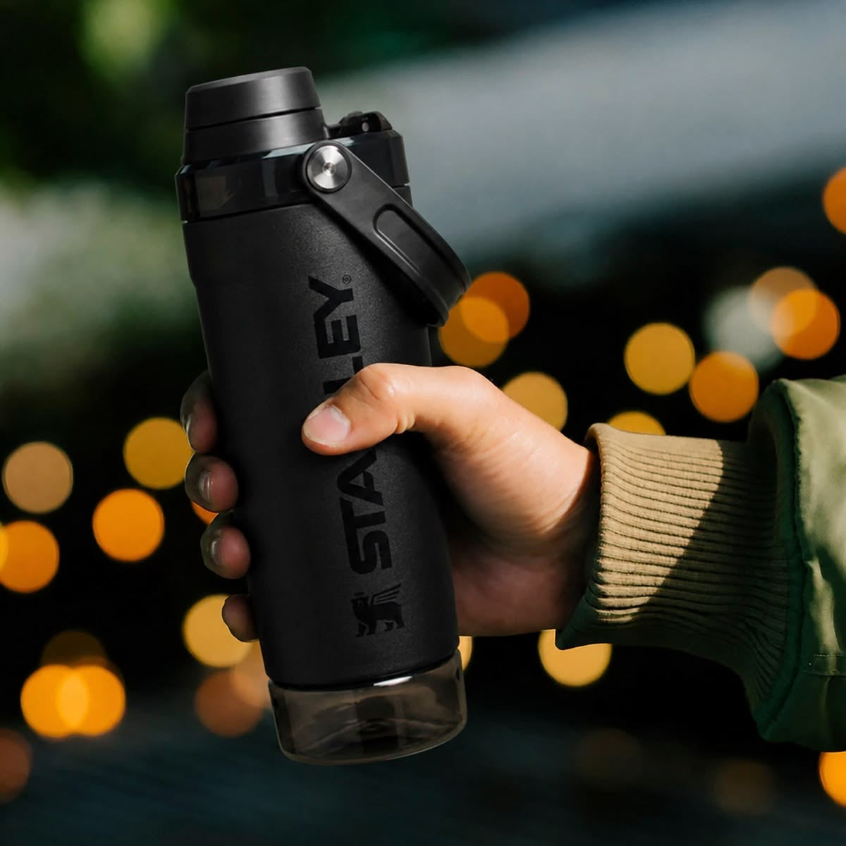 Stanley - The Vitalize™ Shaker Bottle | 20oz