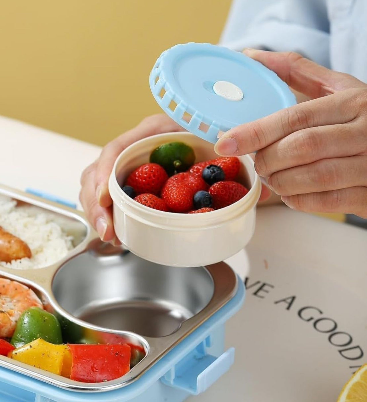 Pastel Lunchbox with 3 Compartments : For Kids and Teenagers