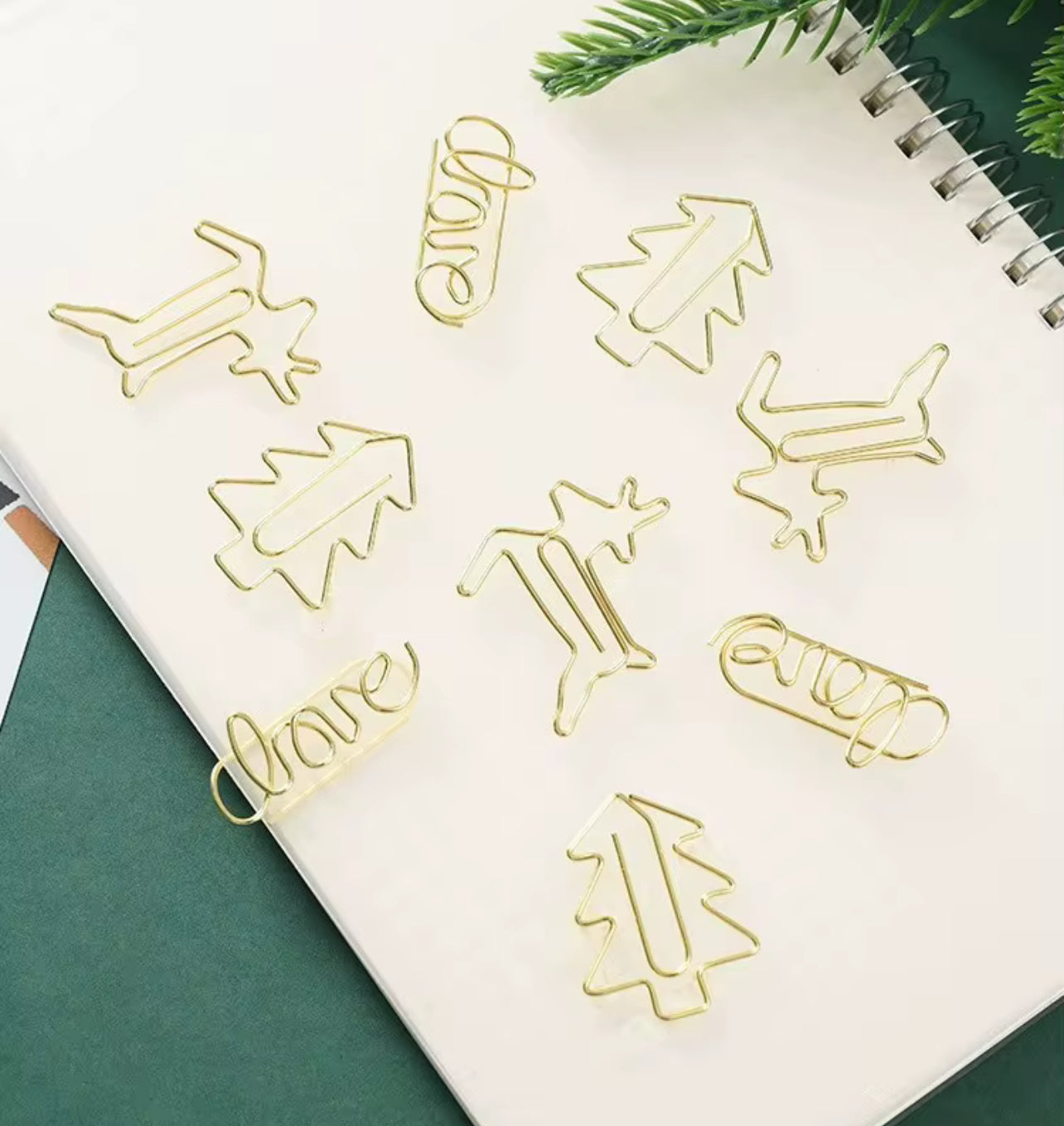 Christmas - Golden Paper Clips