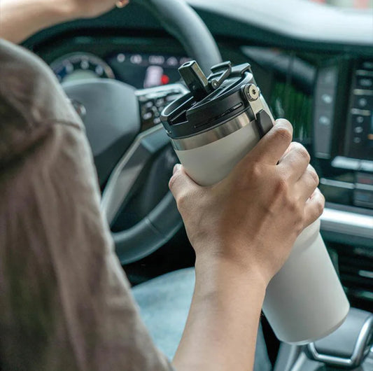 Tyeso - 900ml Roam Tumbler | Flip Straw & Sip Lid